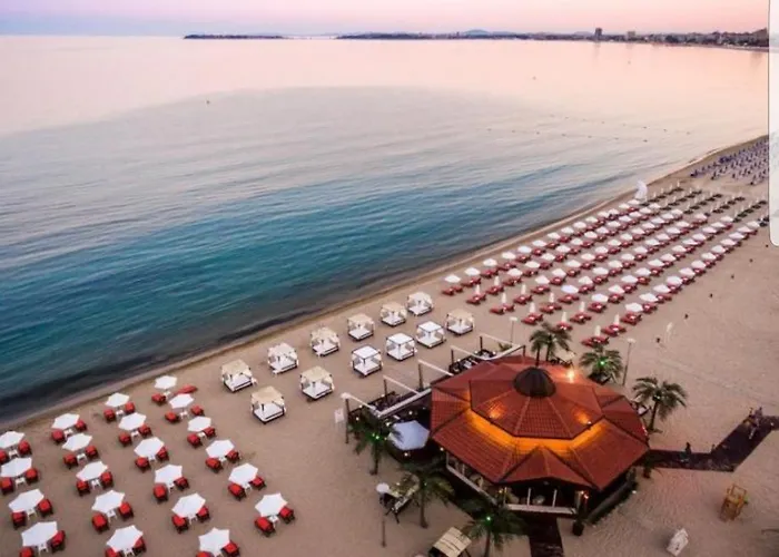 Beautiful Penthouse Σάνι Μπιτς